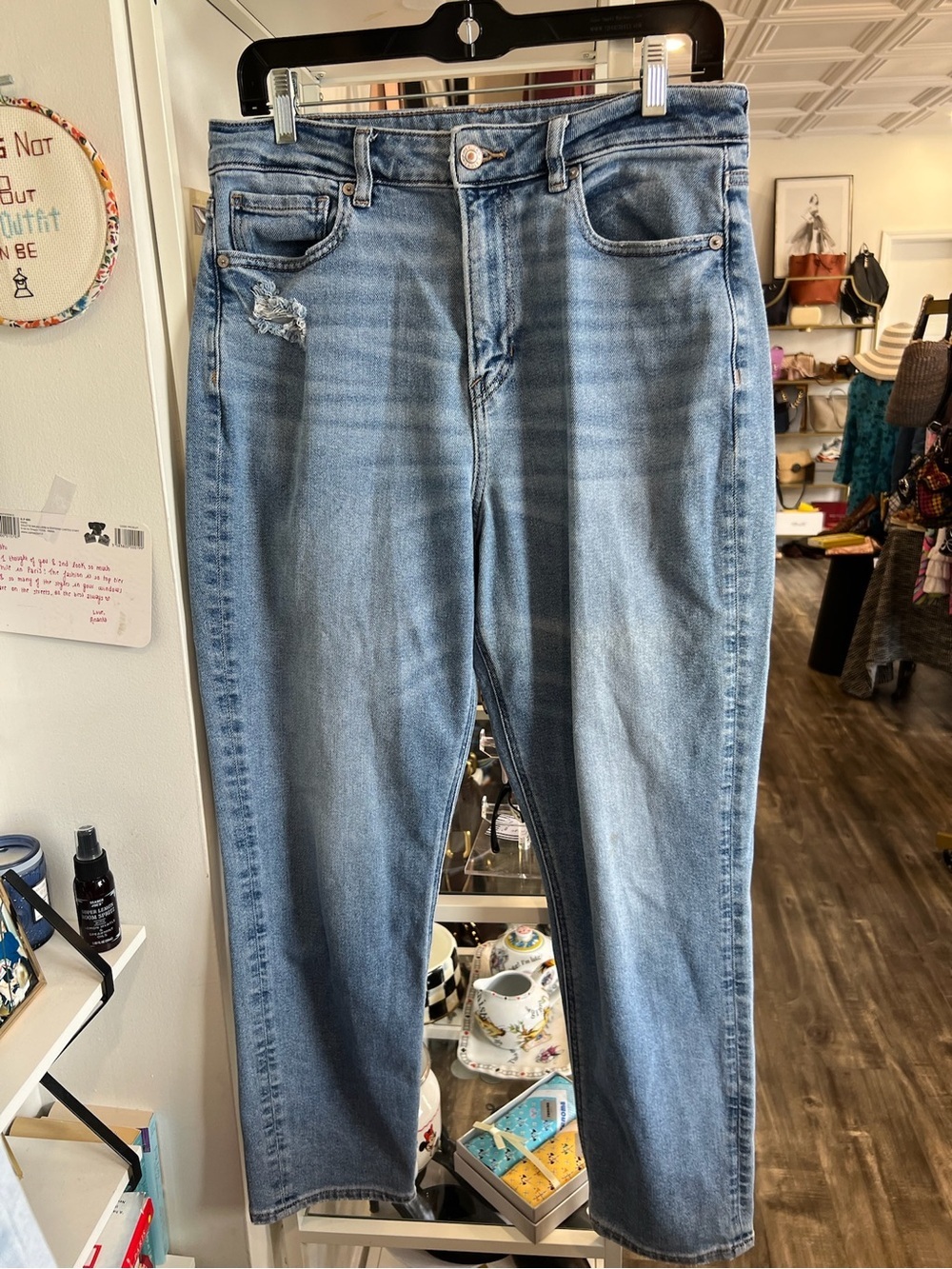 American Eagle Outfitters Light Blue Distressed High-Rise Jeans